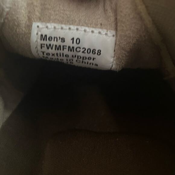 Magellan Outdoors Men’s Beige
 Canvas Slip On Shoe Size 10 NWOB - Picture 8 of 8